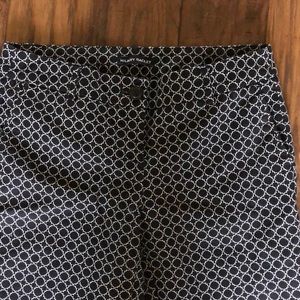 Patterned ankle pants